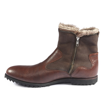 Mystic Kahverengi Erkek Bot