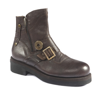 Mystic Kahverengi Erkek Bot